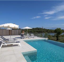 3 bedroom villa with pool & seaview, near Acharavi, sleeps 6